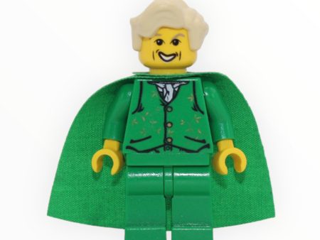 Professor Gilderoy Lockhart (green suit and cape, yellow skin) Online now